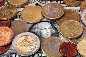 Евро дешевеет, а доллар пошел в рост