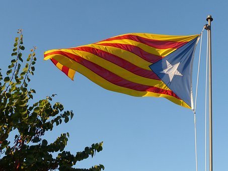 Испания заявила о прекращении автономии Каталонии