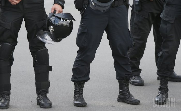 Беспорядки под ГПУ: пострадали 7 полицейских