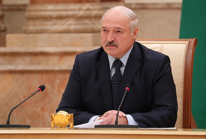 Лукашенко готов ввести миротворцев в Донбасс