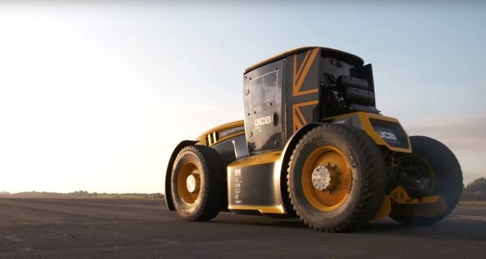 Установлен новый рекорд скорости среди тракторов