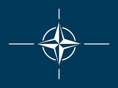 В НАТО отказались считать Россию врагом