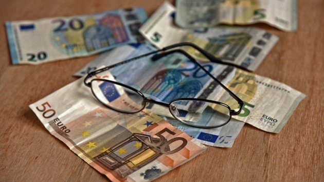 Зарплаты для топ-чиновников: сколько платят министрам в ЕС