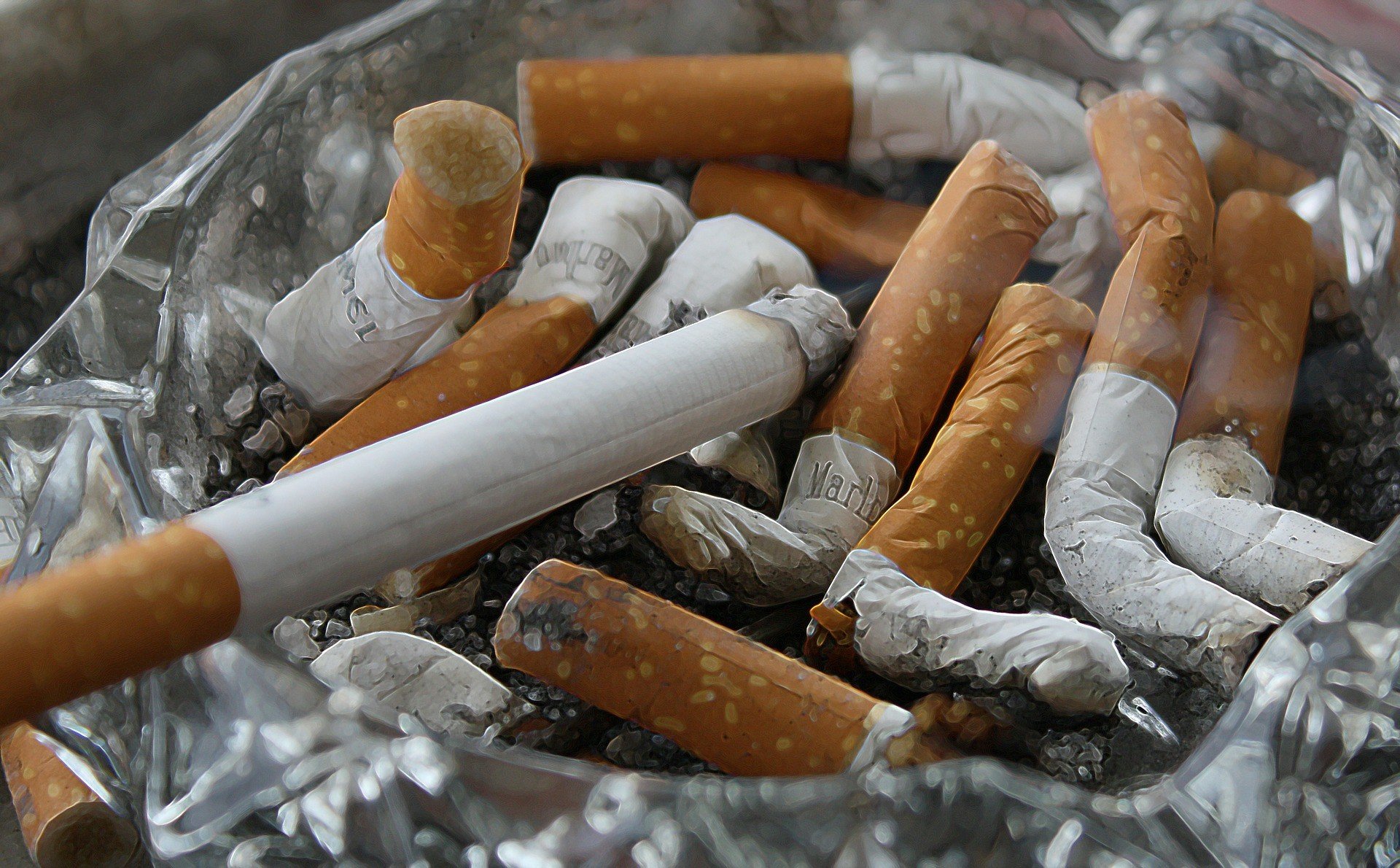 Для курильщиков готовят новые запреты
