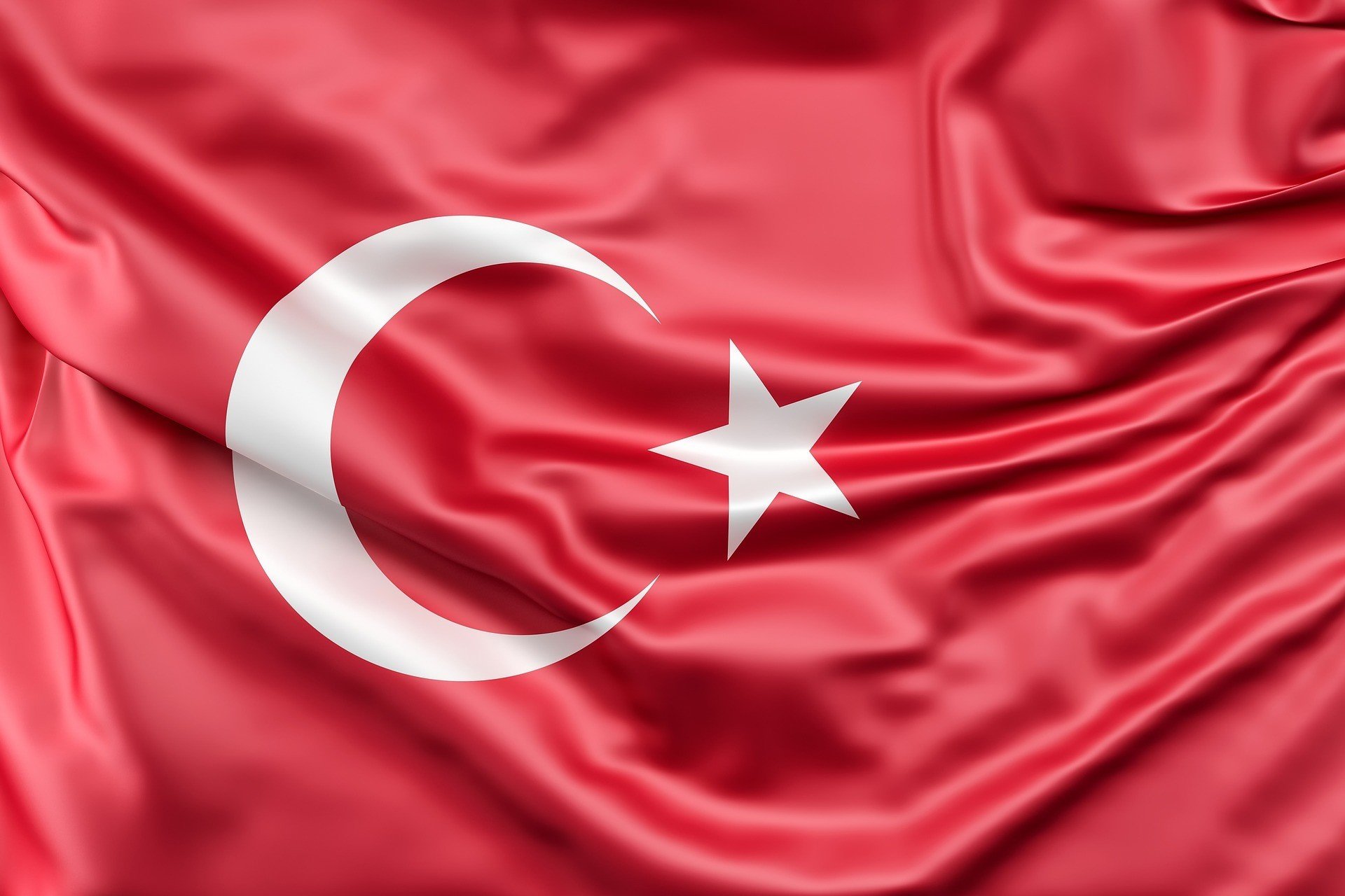 Турция освобождает тысячи преступников