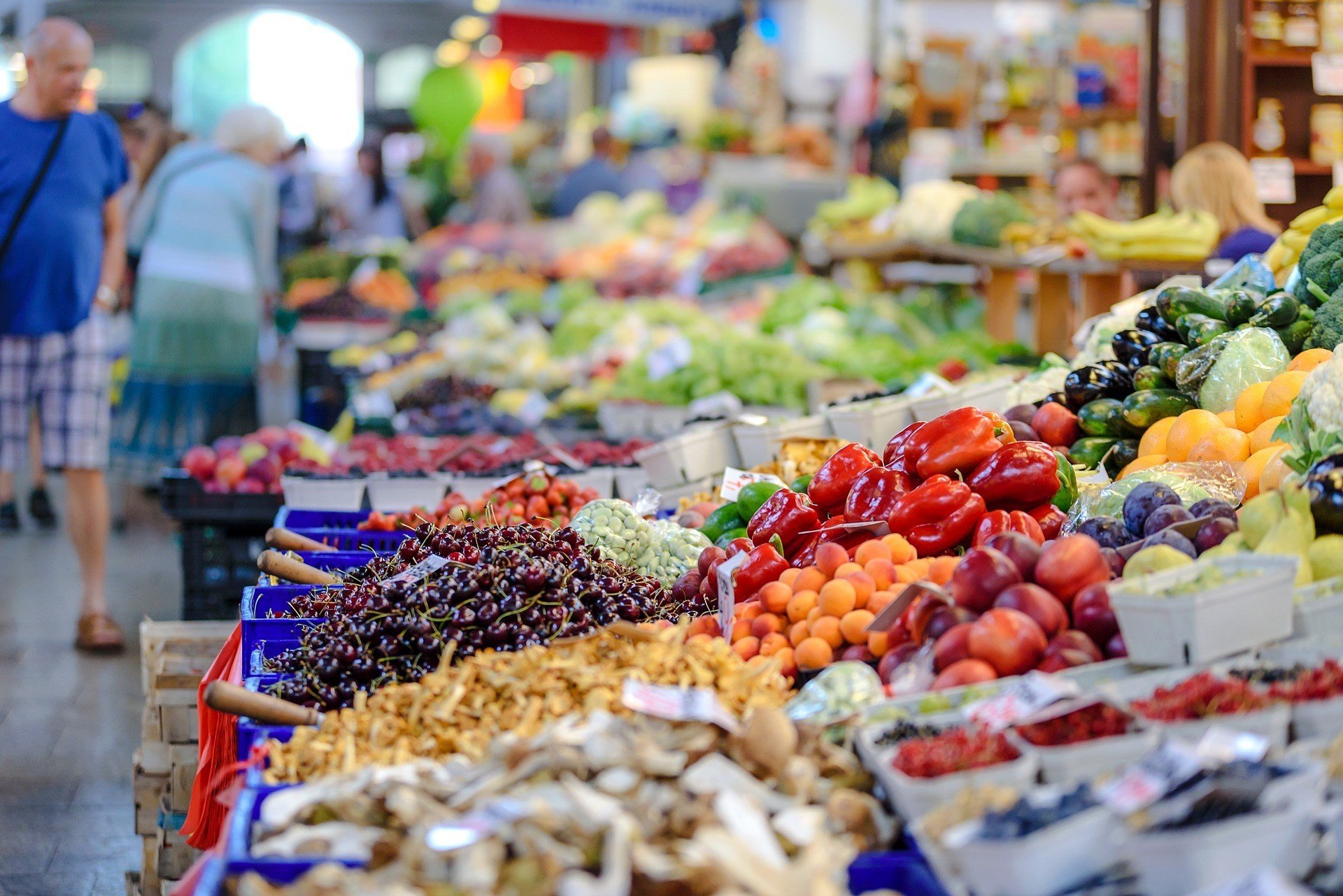 Супермаркеты согласились снизить стоимость продуктов
