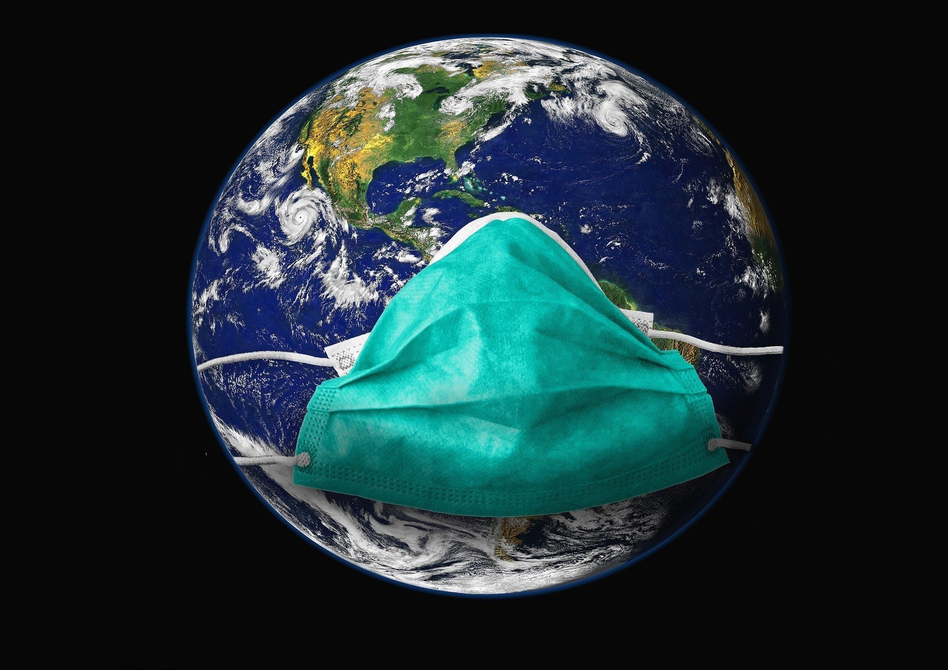 Астероид "в маске" летит к Земле (фото)