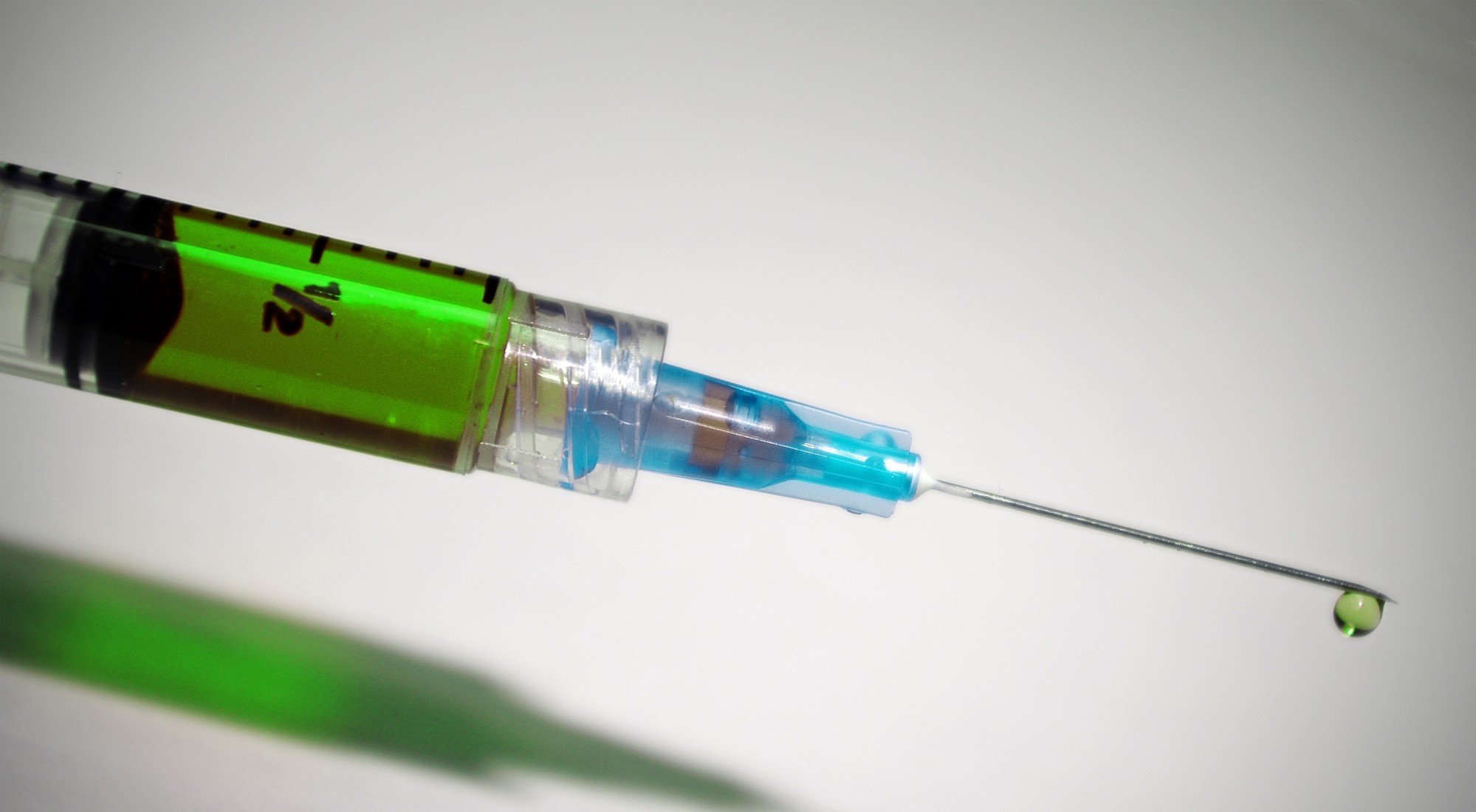 Два исследования дают надежду на эффективную вакцину