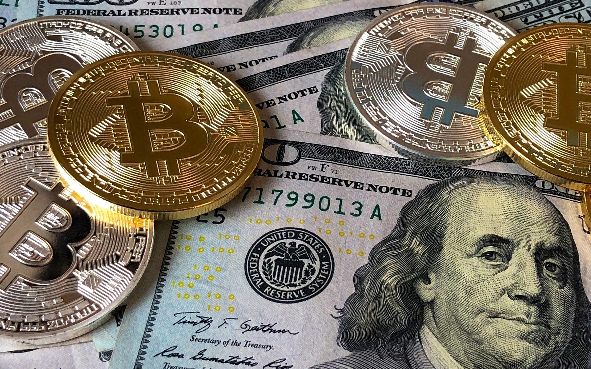 Bitcoin и рынок криптовалюты готовятся к прыжку