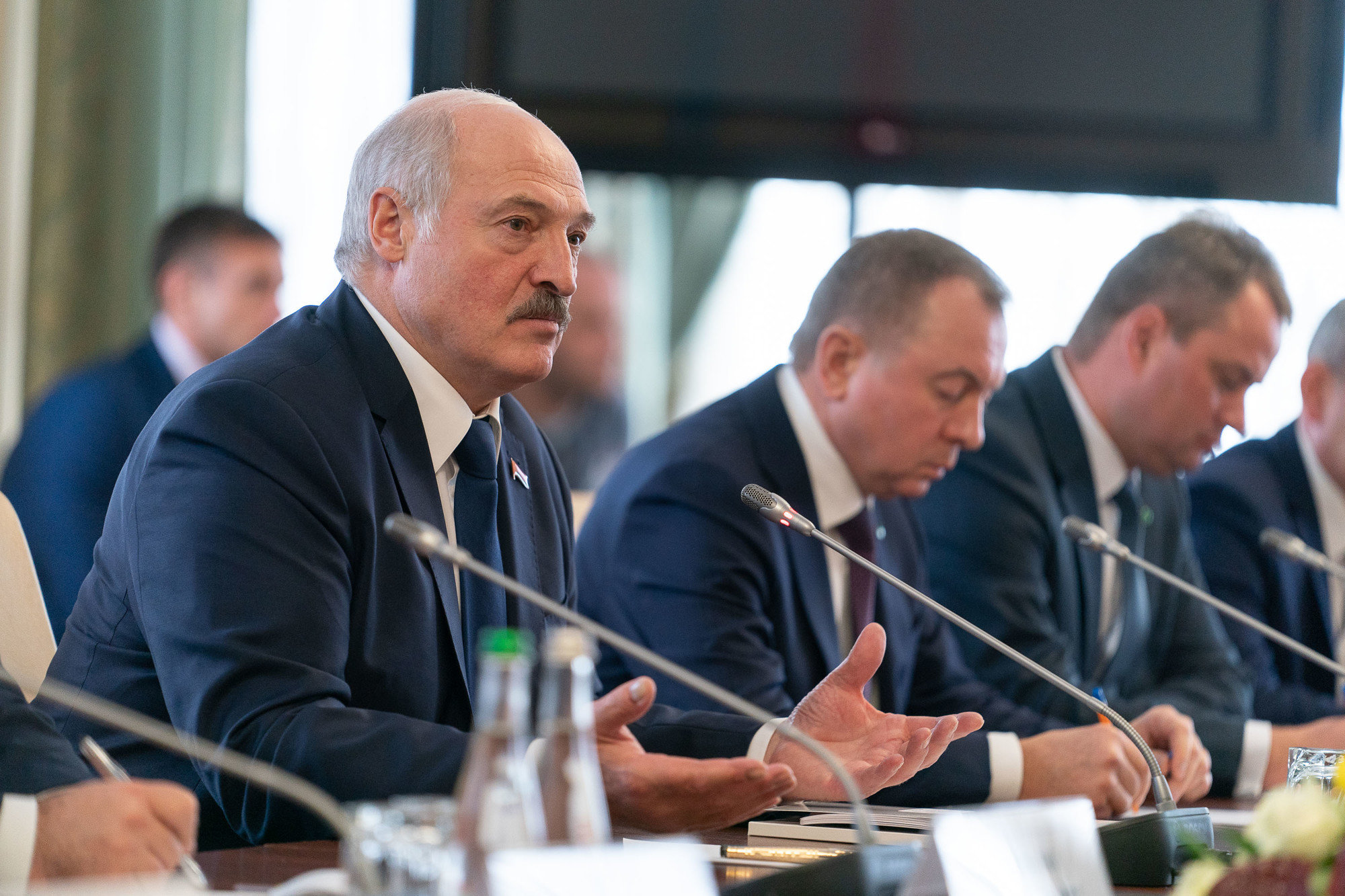 Соперников Лукашенко снабжают уголовными делами