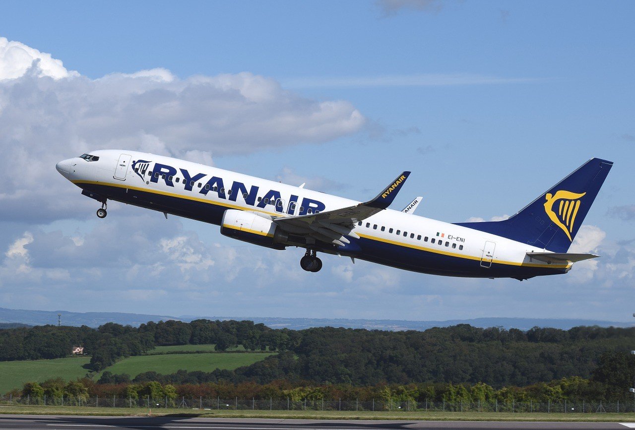 Ryanair запустить з Одеси рейси в Афіни і Барселону