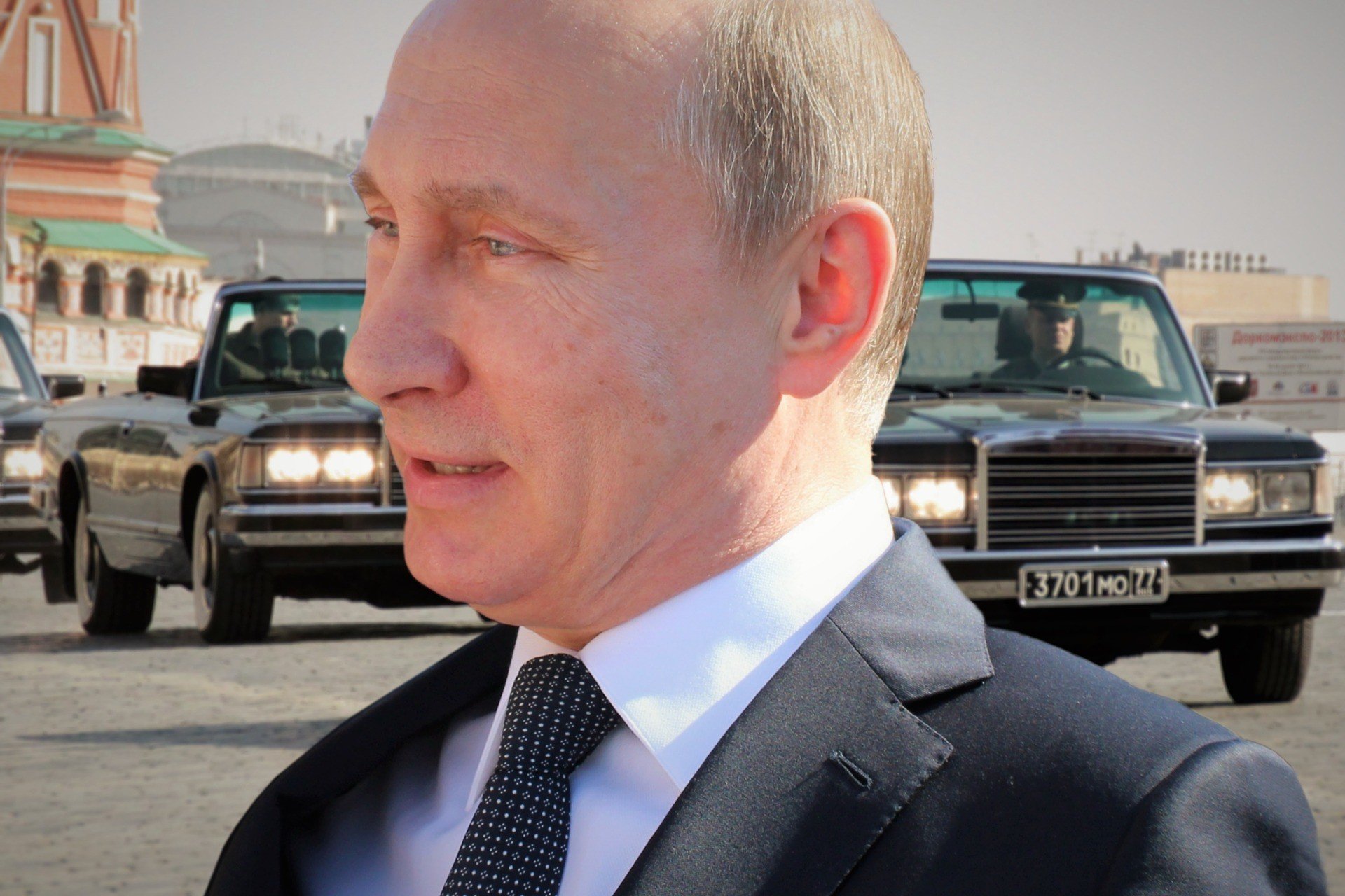 Путин в Крыму объявил о постройке вертолетоносцев