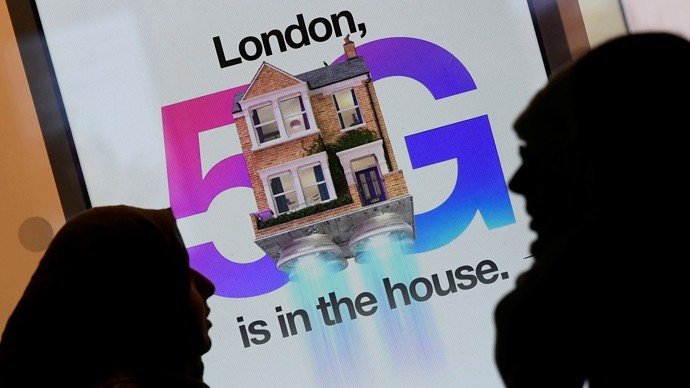 Великобритания просит Японию развернуть 5G без Huawei