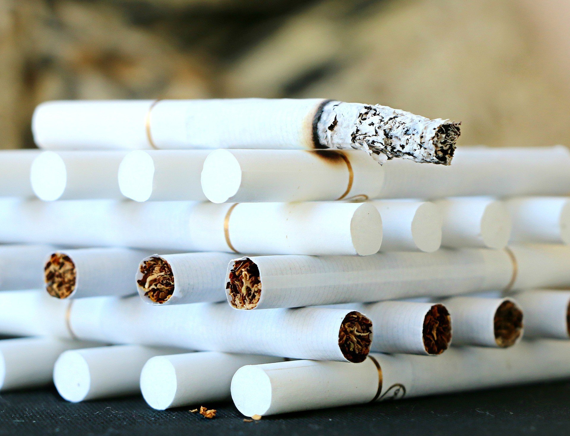 Табачные компании готовы судиться с Украиной