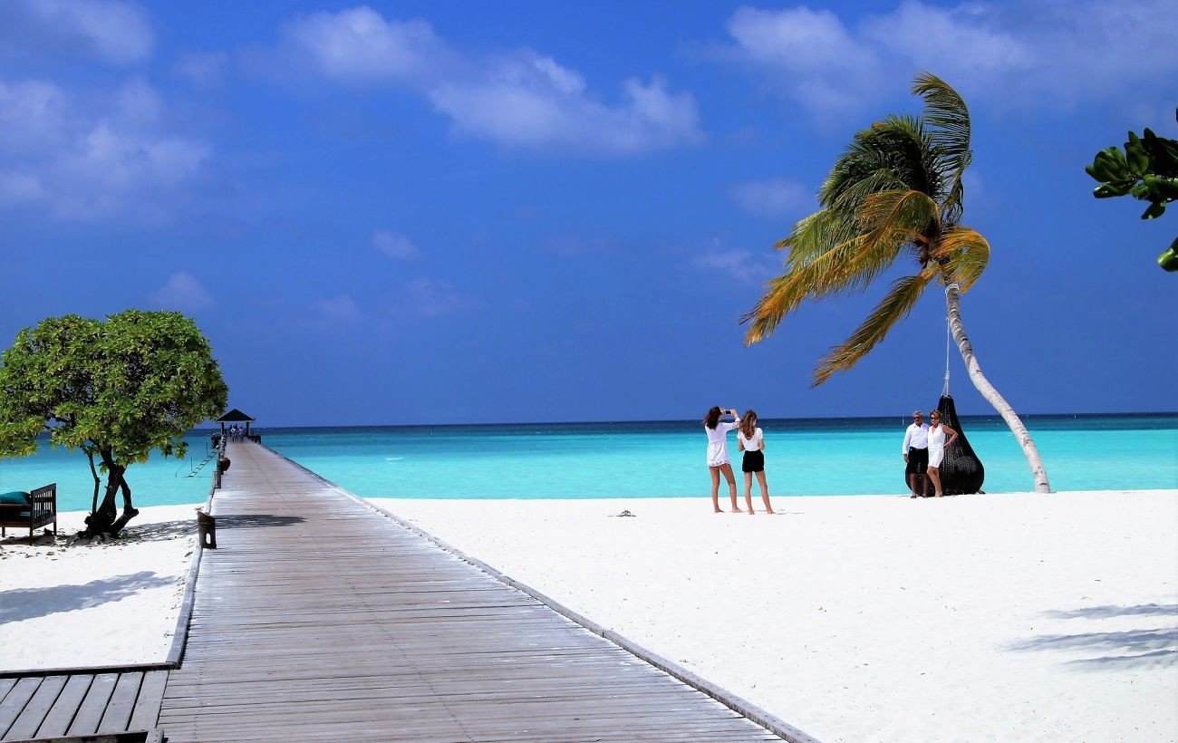 Мальдіви відкривають кордони для туристів