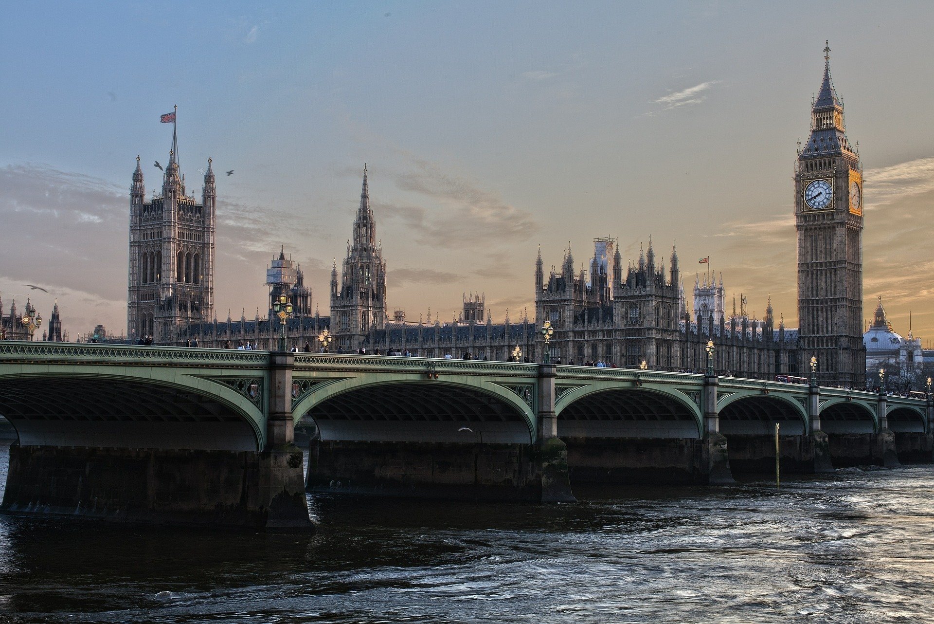 Лондон обвинил РФ в попытке вмешаться в британские выборы