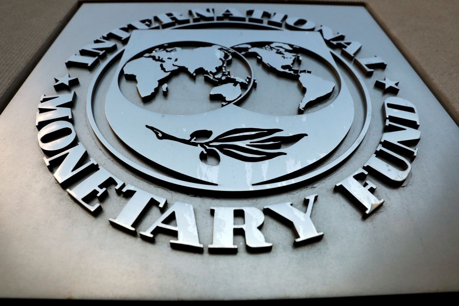 З 'явилася реакція МВФ на відставку голови НБУ Смолія