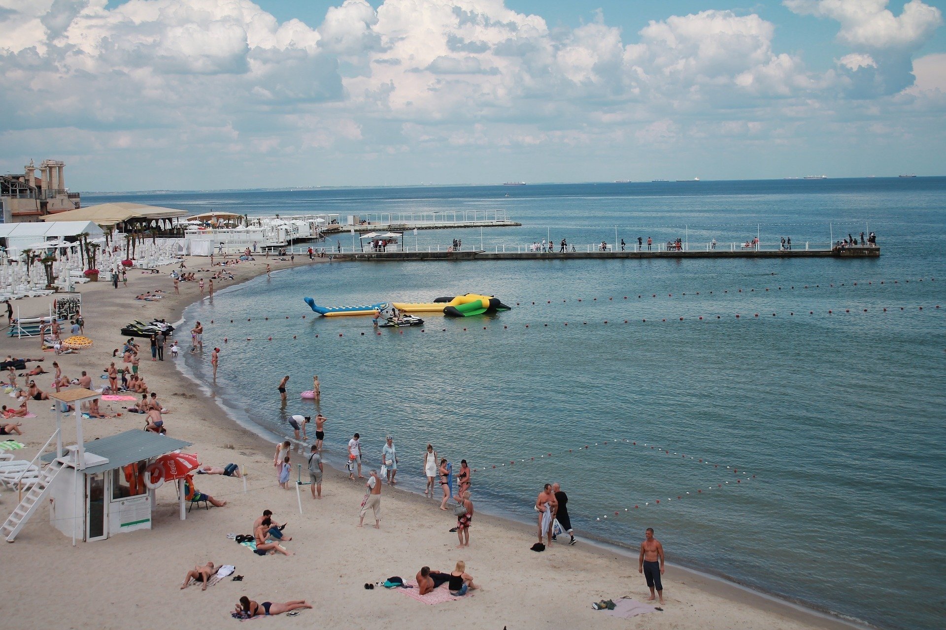 Де в Україні найтепліша вода в морі