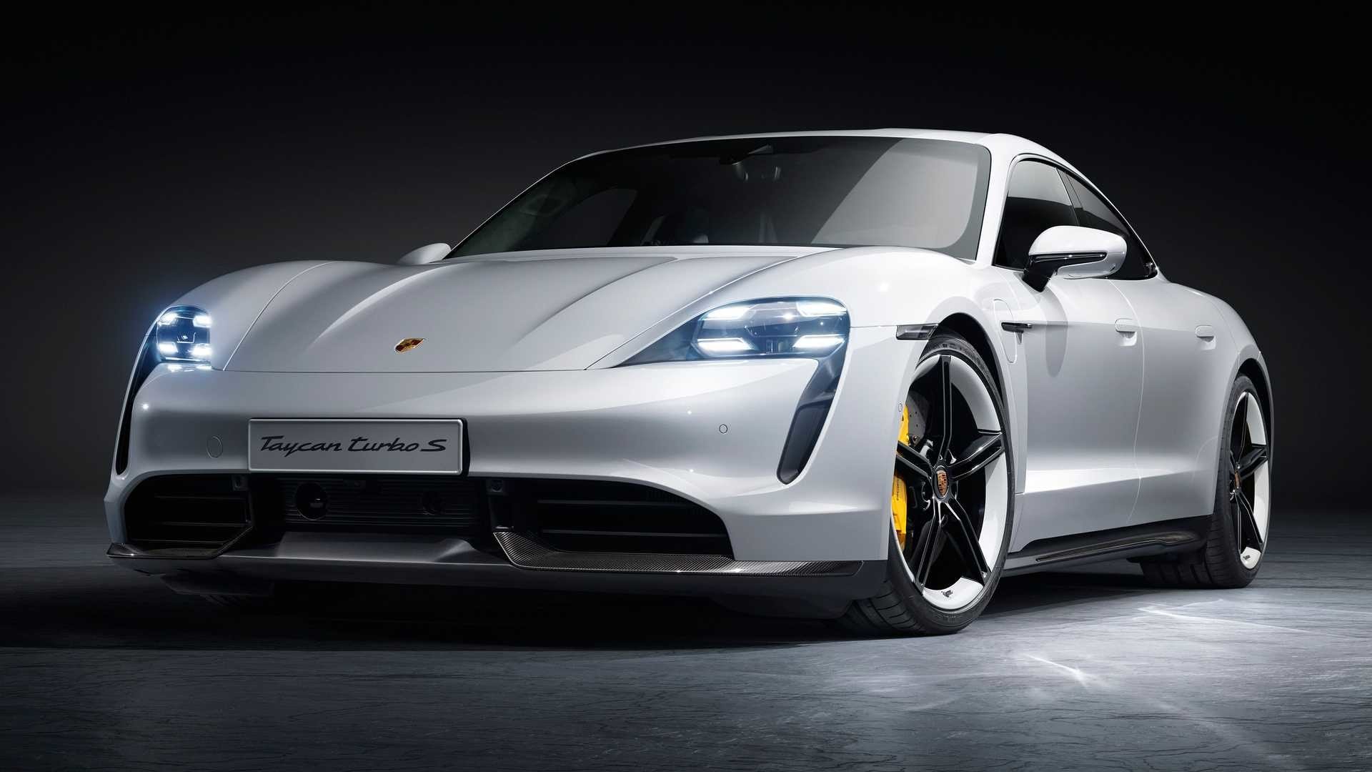 Porsche представила обновленный Taycan