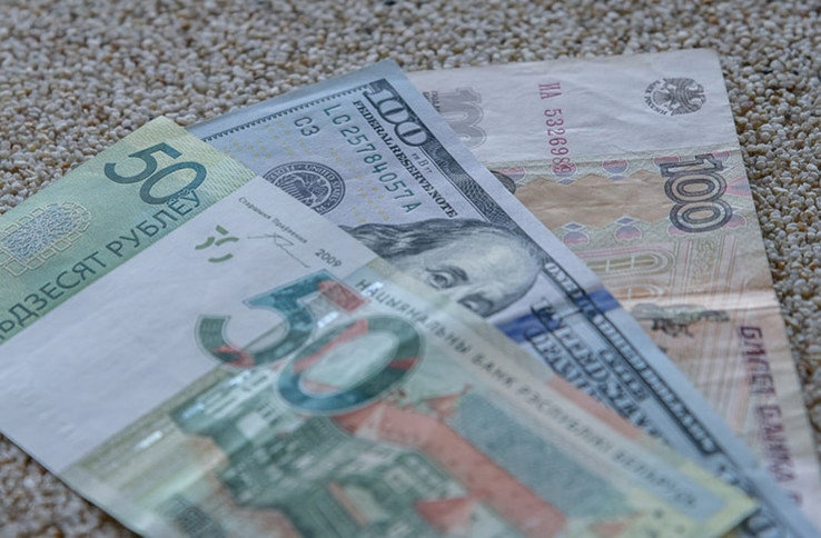 Беларусь мчится к валютному кризису