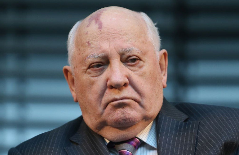 Горбачев назвал ошибку Лукашенко