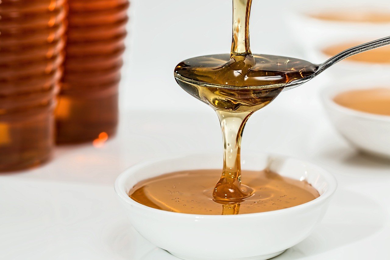 Ученые выяснили, помогает ли мед при простуде
