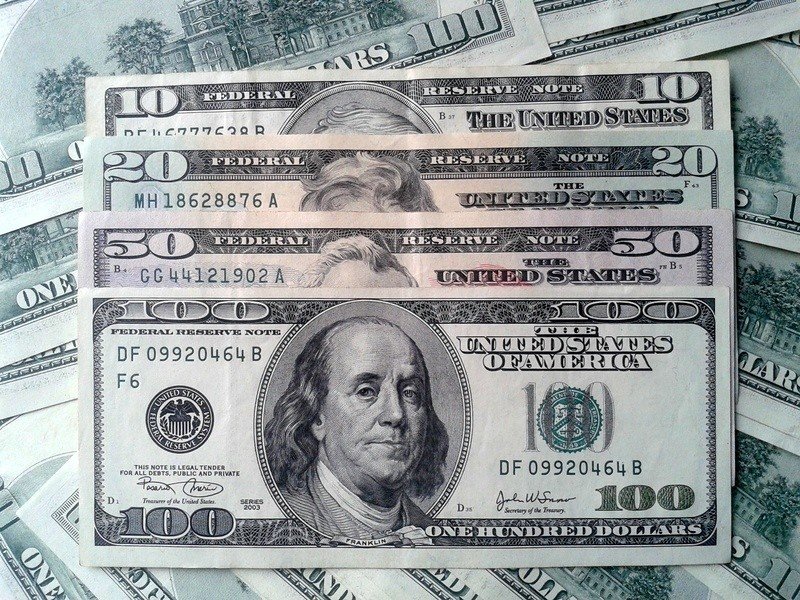 Курс валют в банках Александрии на понедельник, 31 августа
