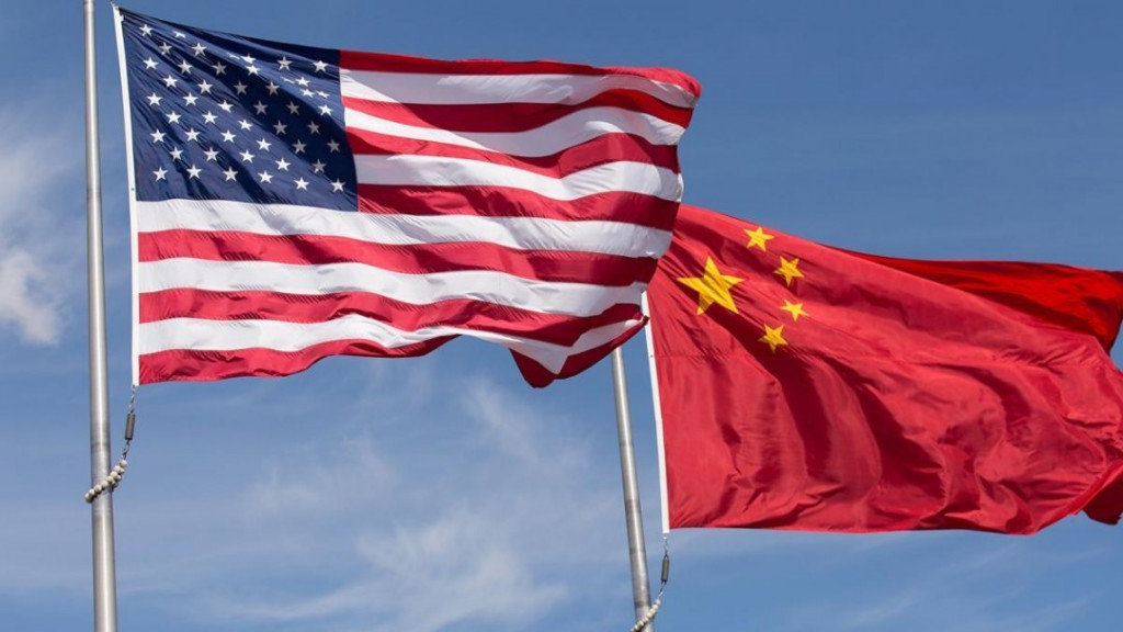 Китай призвал США "не играть с огнем"