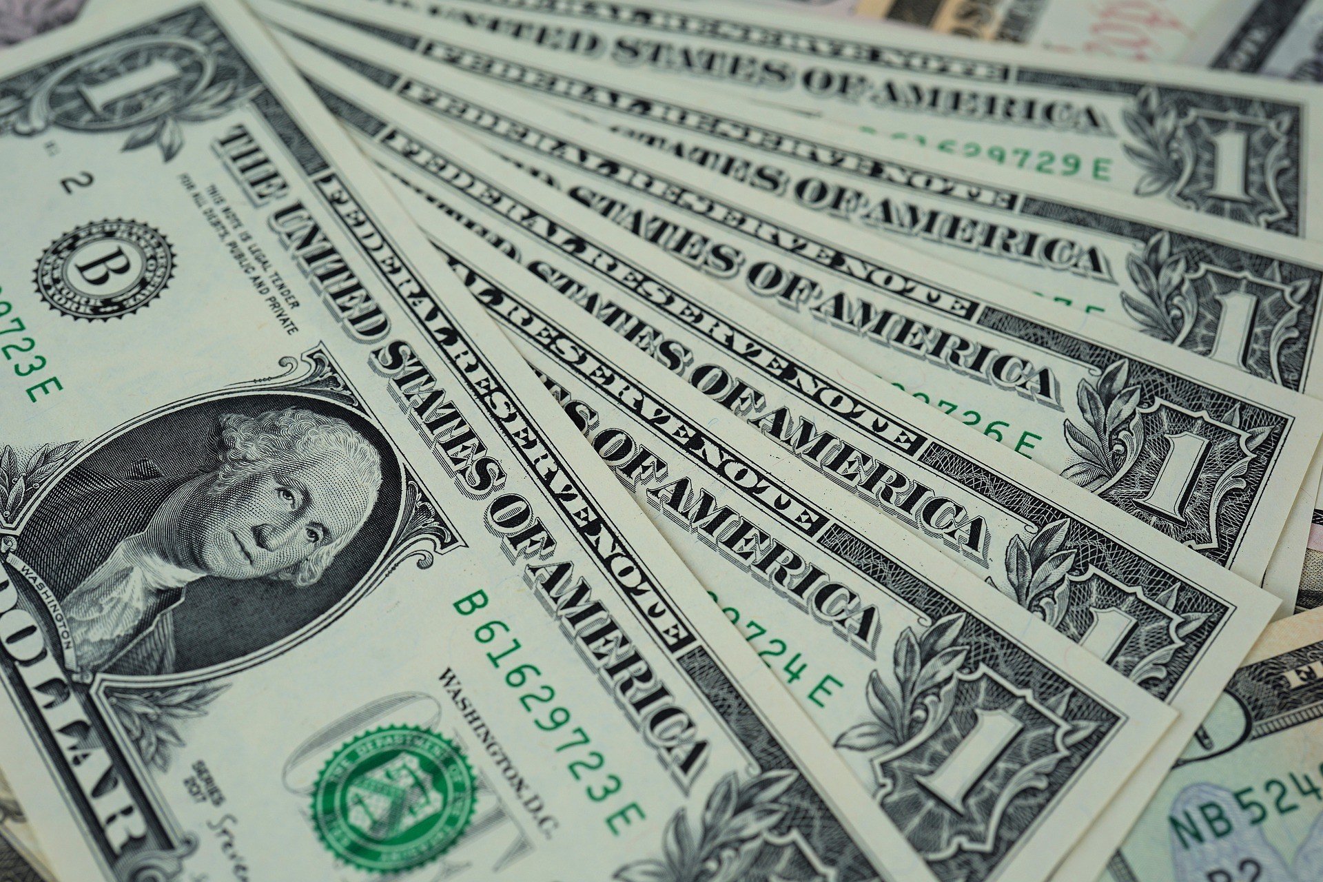 Как доллар стал мировой резервной валютой