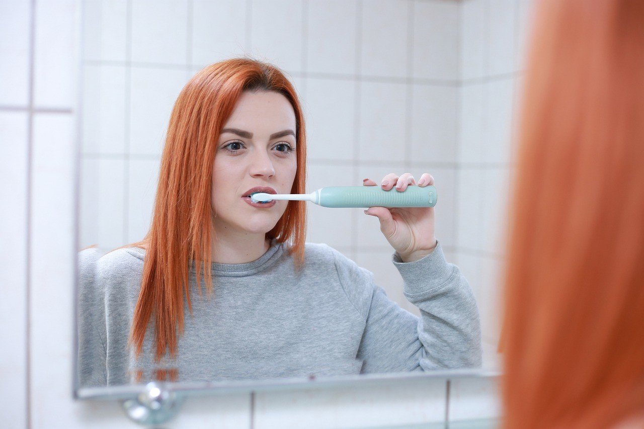 Как правильно и долго нужно чистить зубы