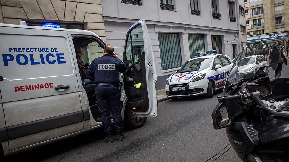 Террористы напали на здание Charlie Hebdo