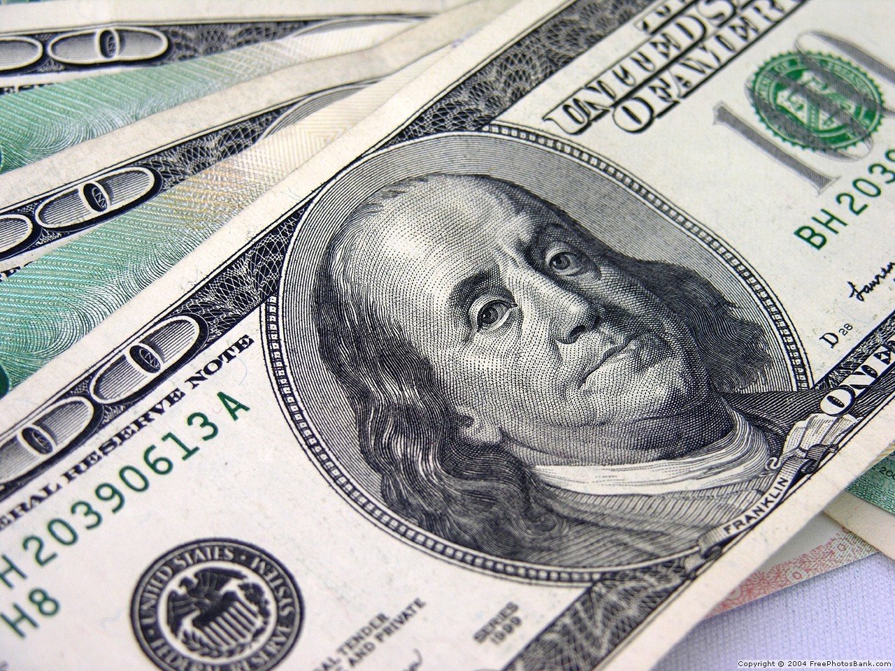 Эксперт озвучил неутешительный прогноз курса доллара