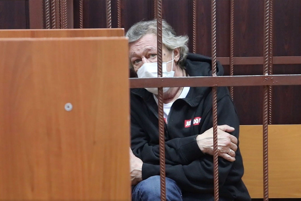 Суд признал Михаила Ефремова виновным