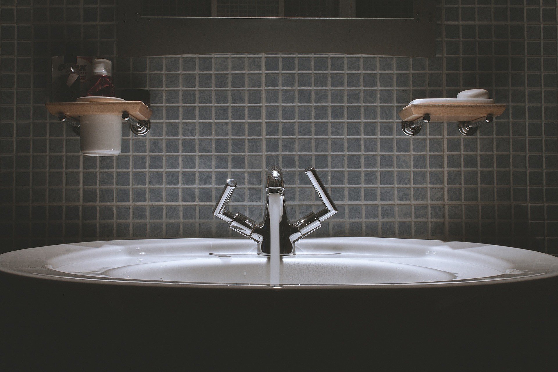 Ошибки при ремонте ванной: как затопить соседей