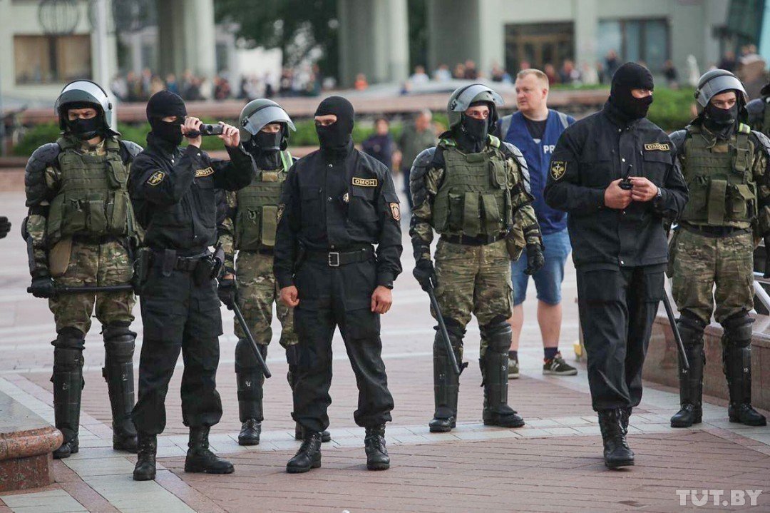 В Минске возобновились протесты, есть задержания