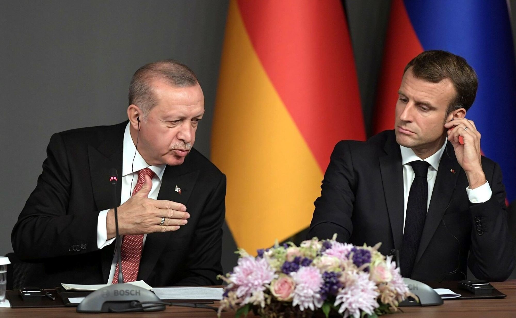 Зачем Эрдоган разругался с Макроном