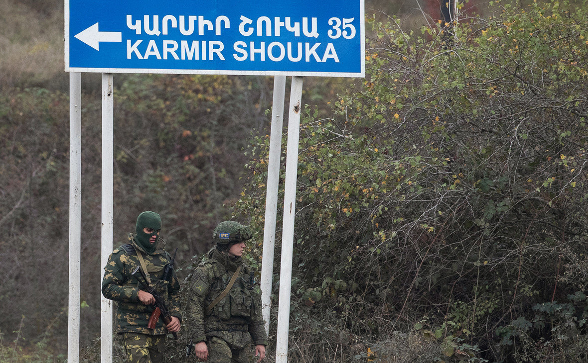 ​Российские миротворцы начали патрулирование в Карабахе