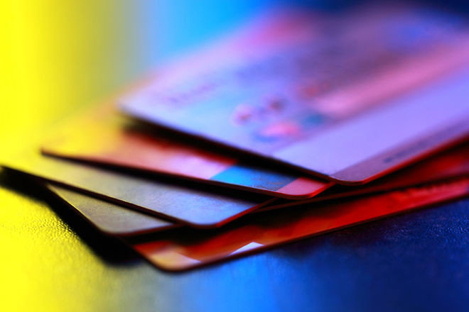 Выпускать платежные карты смогут не только банки