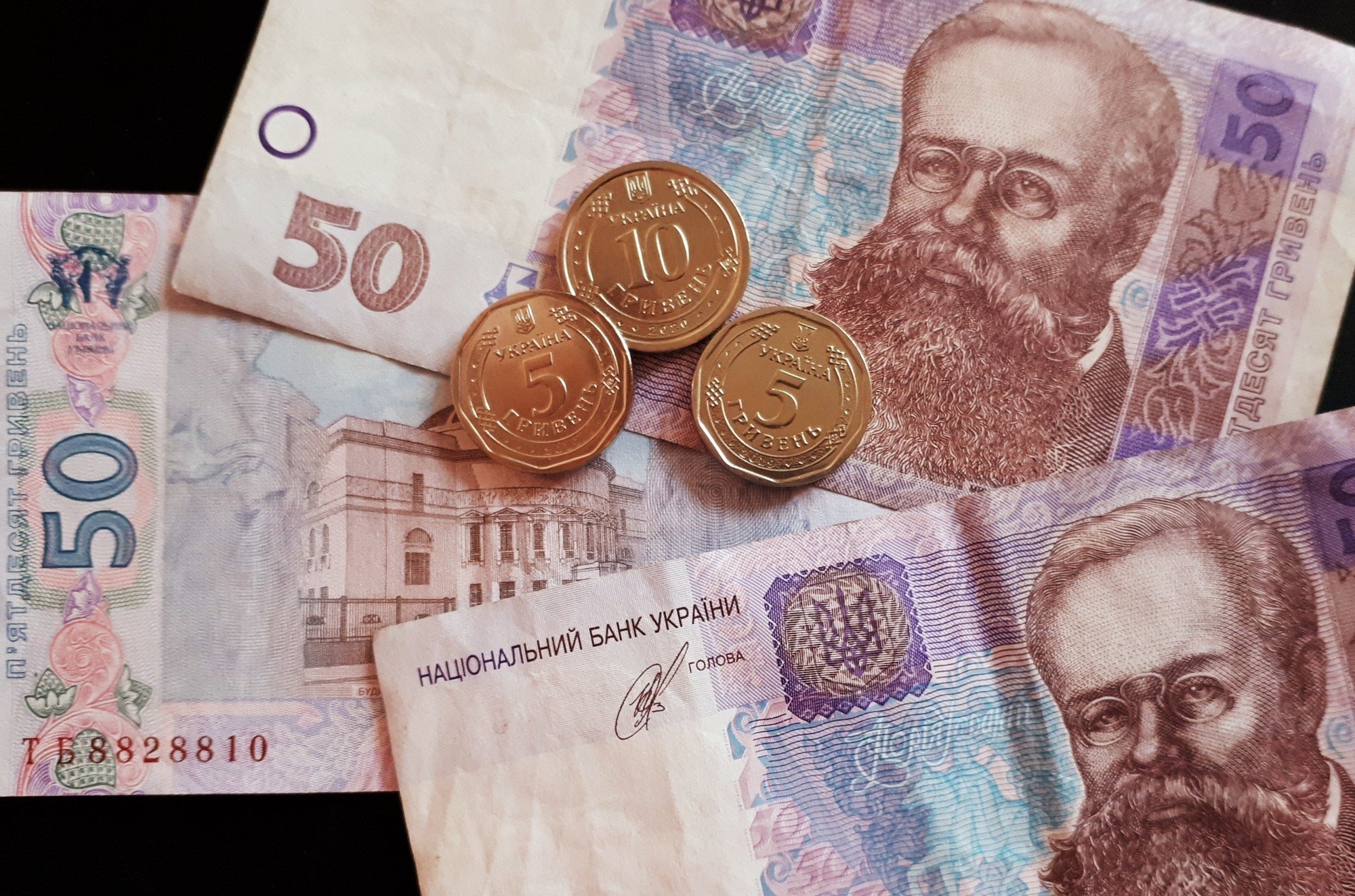 Українці назвали частку комуналки в сімейному бюджеті