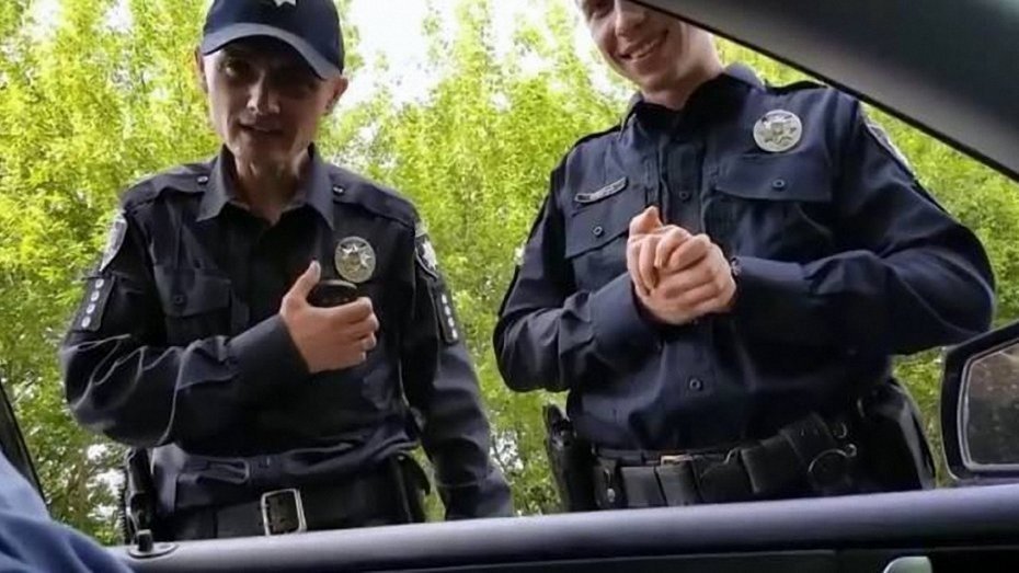 Поліції дозволять без причини зупиняти машини