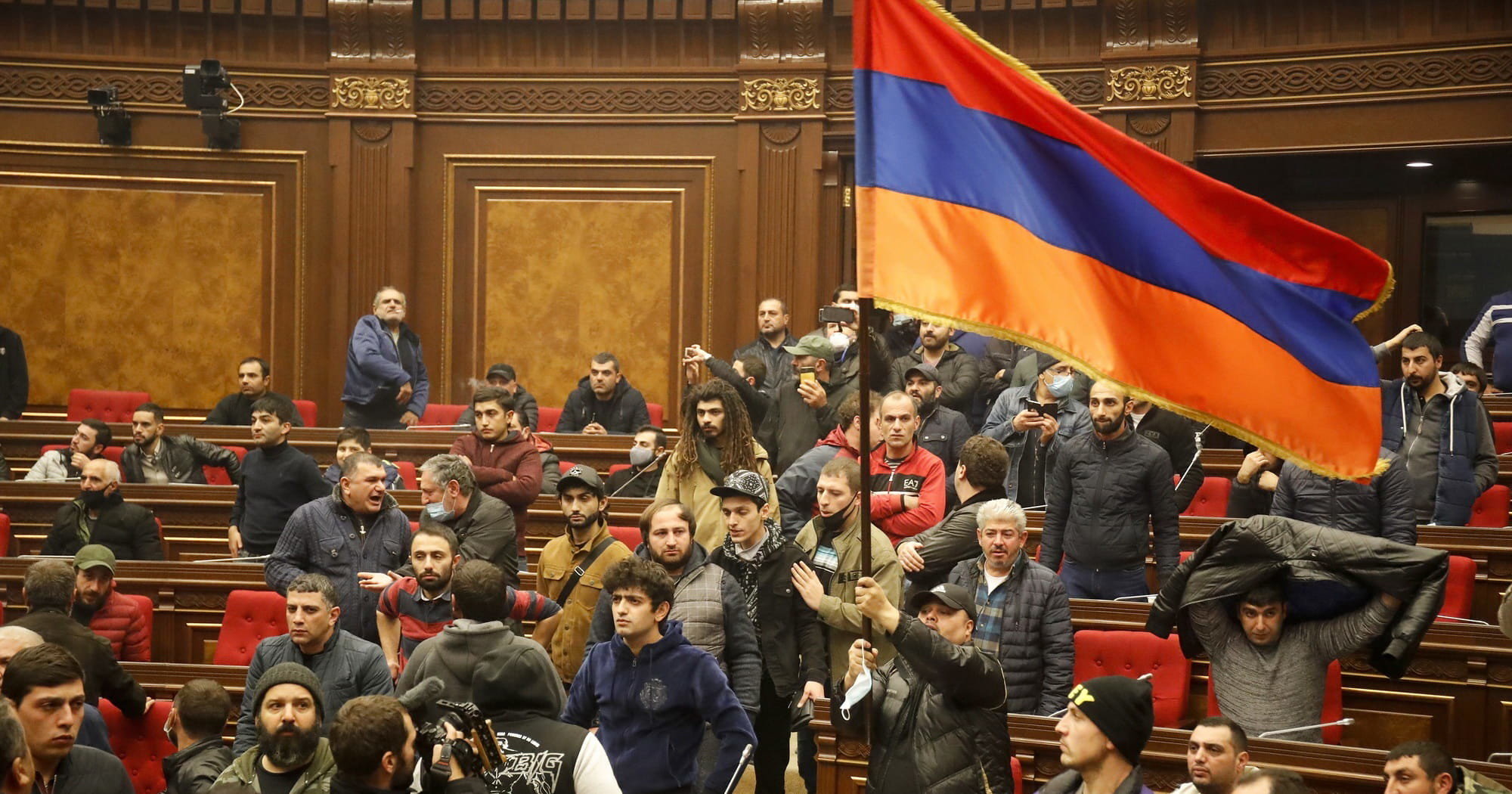 Парламенту Армении предъявили ультиматум
