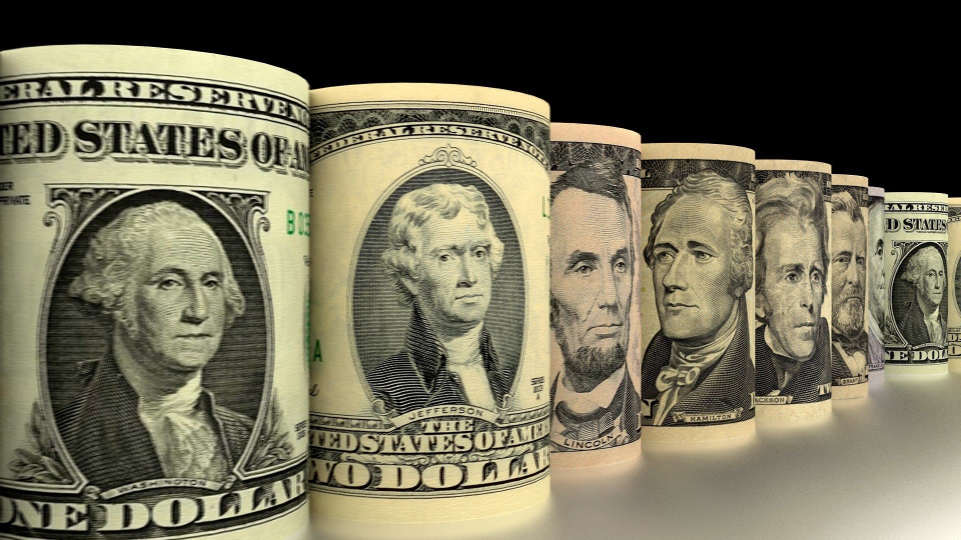 Нацбанк сжигает резервы, но доллар "растет"