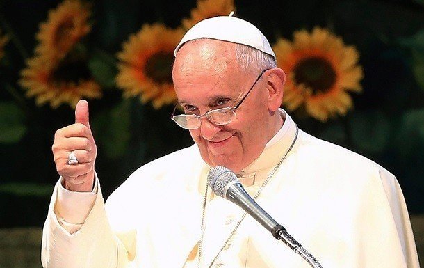 В Ватикане разгорелся скандал из-за «лайка» Папы