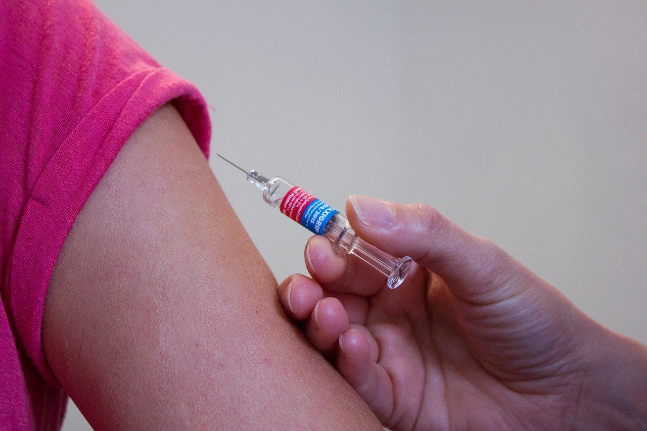 В Великобритании - проблемы с началом вакцинации от COVID-19