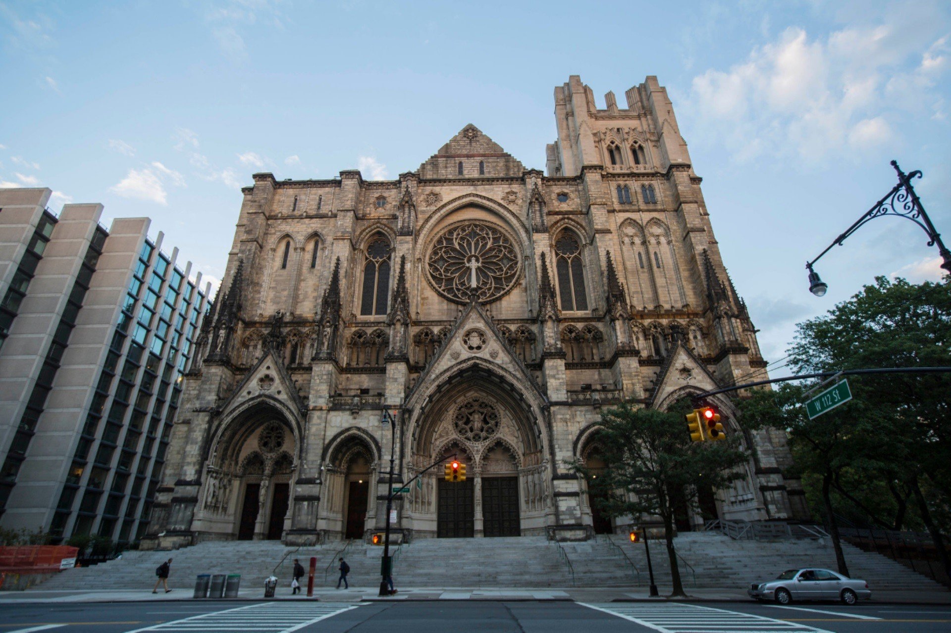 В Нью-Йорке возле кафедрального собора произошла стрельба