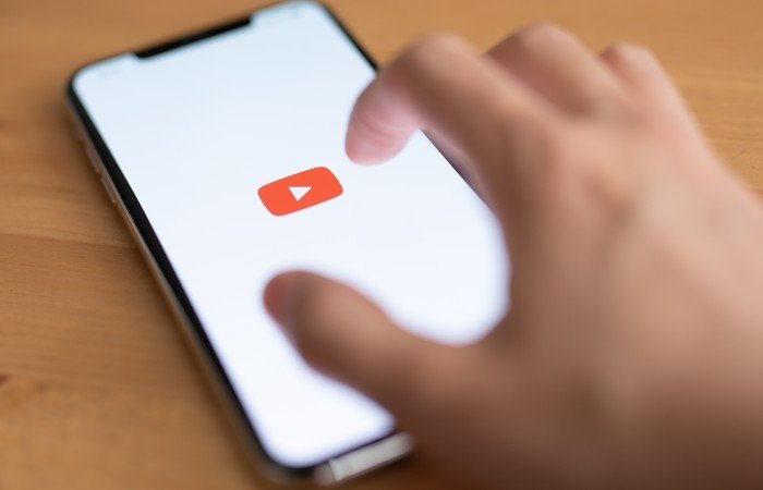 YouTube будет удалять фальсификации о выборах