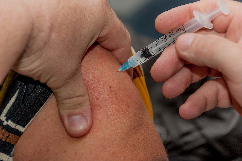 В Ізраїлі розпочався перший етап вакцинації