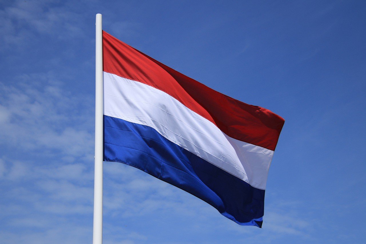 Нідерланди висилають російських дипломатів
