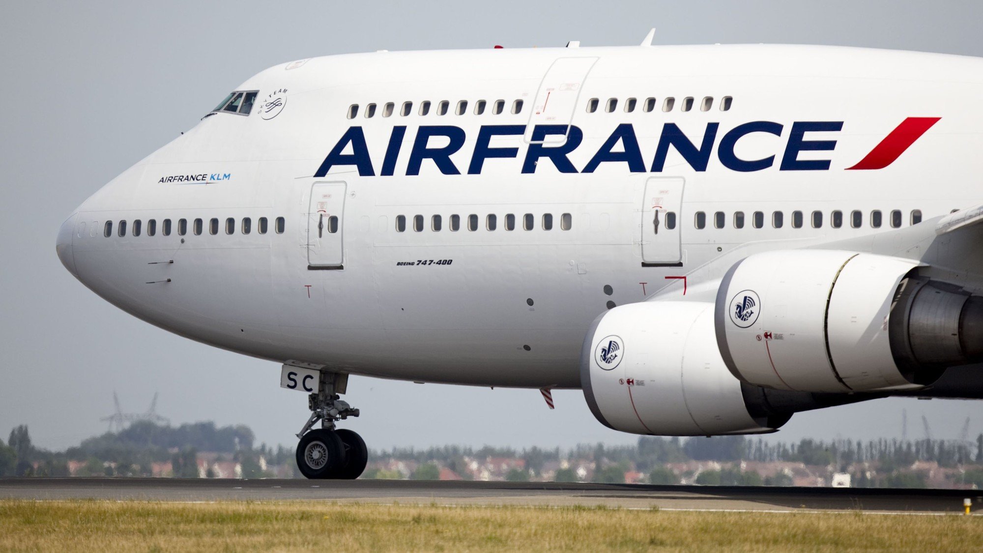 Власти Франции обеспокоены: "Air France" грозит банкротство