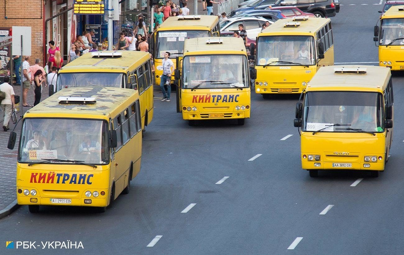 В Україні хочуть заборонити "акустичне насильство" в громадському транспорті